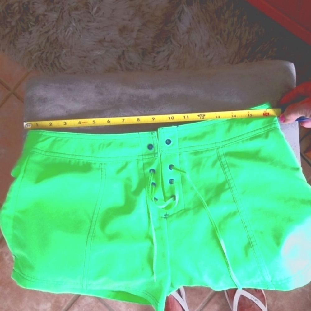 Board shorts - Picture 3 of 3
